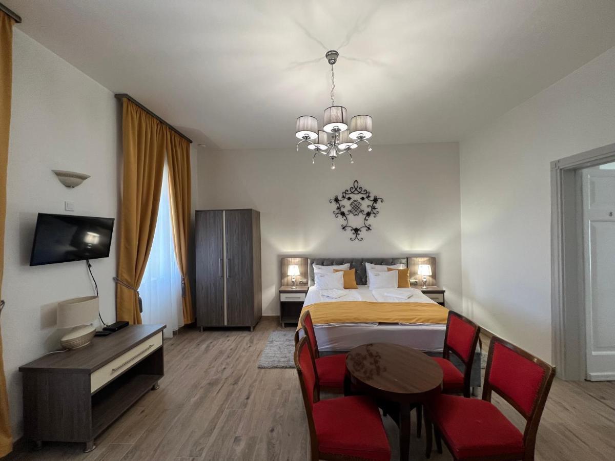 Kuria Vendeghaz Hotel Poroszló Eksteriør billede