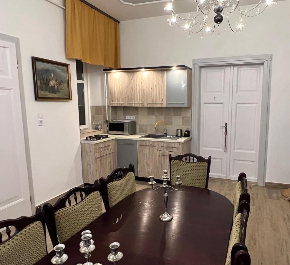 Kuria Vendeghaz Hotel Poroszló Eksteriør billede