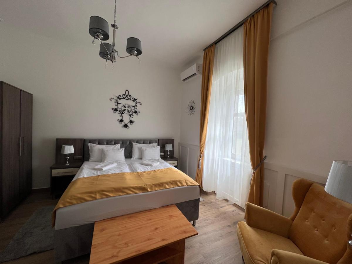Kuria Vendeghaz Hotel Poroszló Eksteriør billede