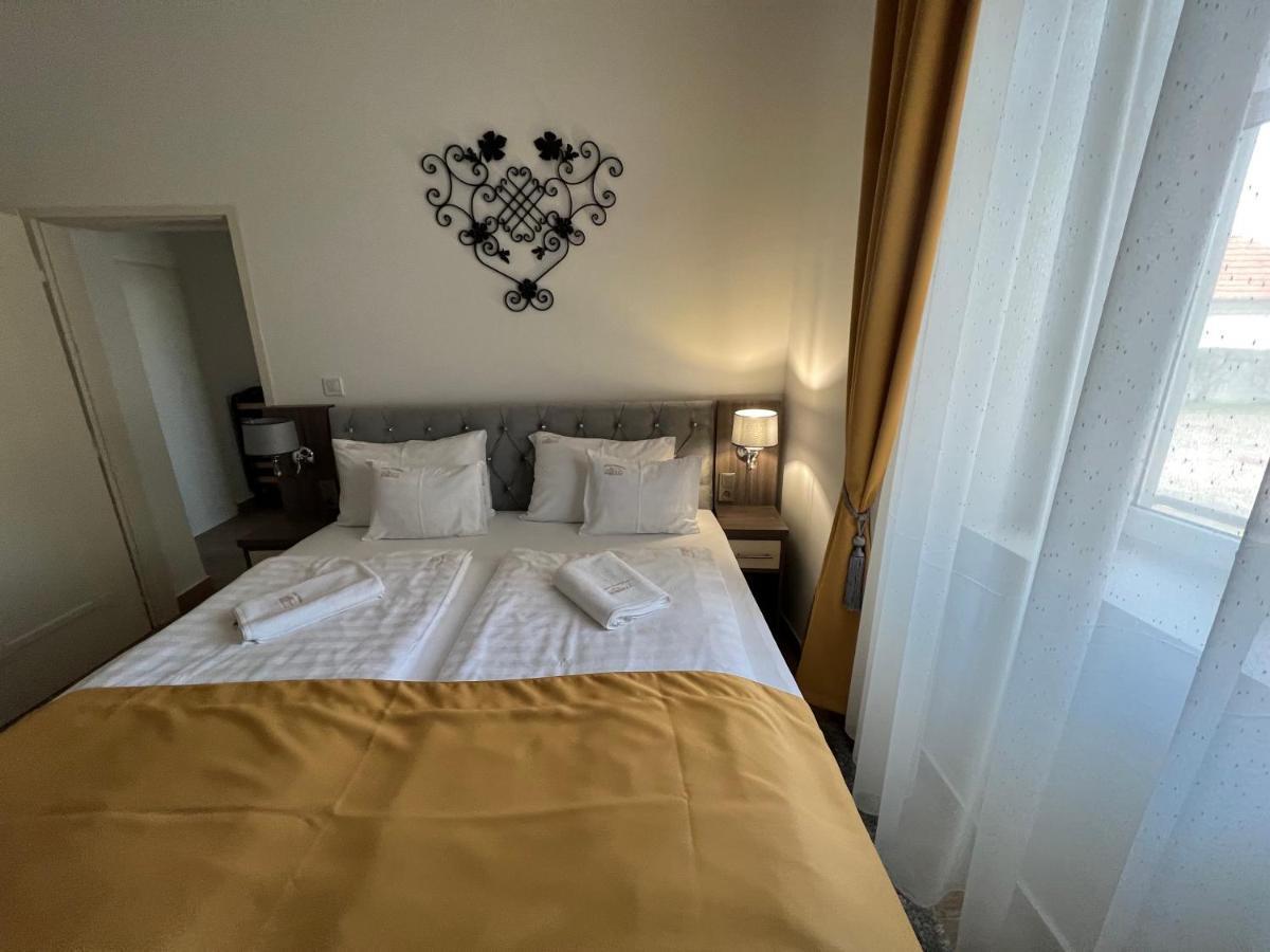 Kuria Vendeghaz Hotel Poroszló Eksteriør billede