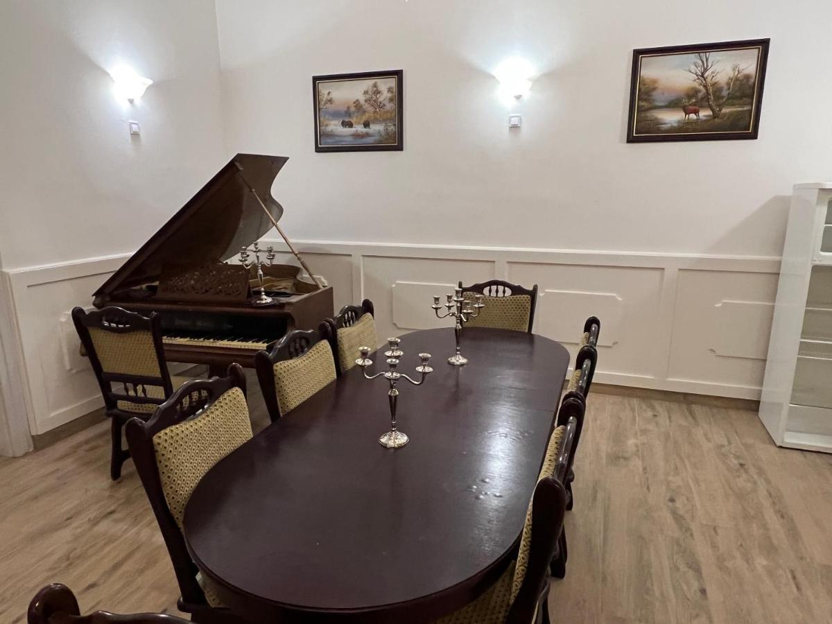 Kuria Vendeghaz Hotel Poroszló Eksteriør billede